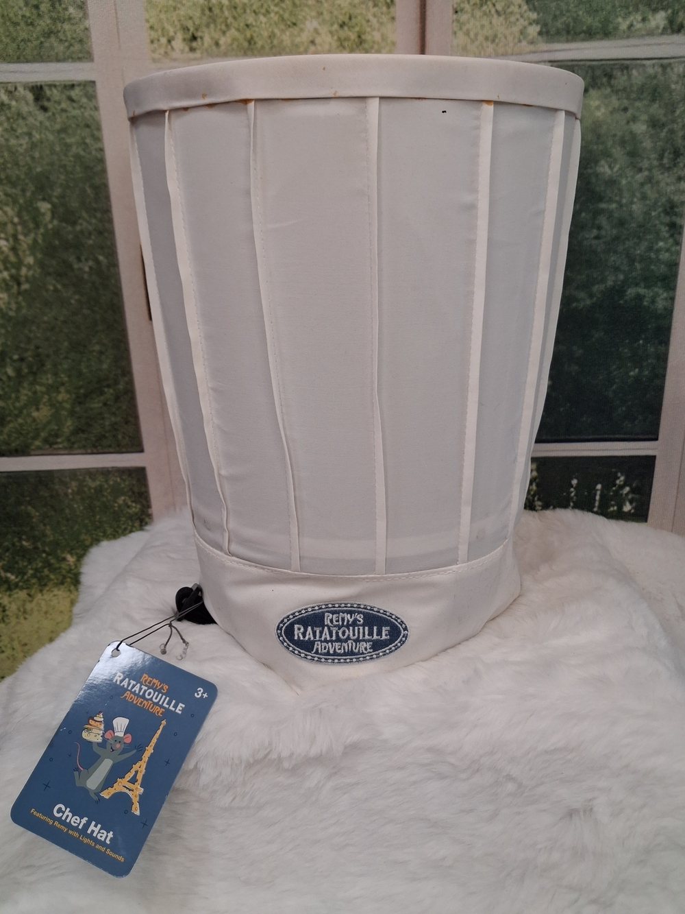 NWT Disney Epcot Remy's Ratatouille Adventure Interactive Chef Hat